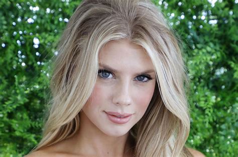 charlotte mckinney nude|Baywatch Babe Charlotte McKinney Shows Off Her Huge Tits